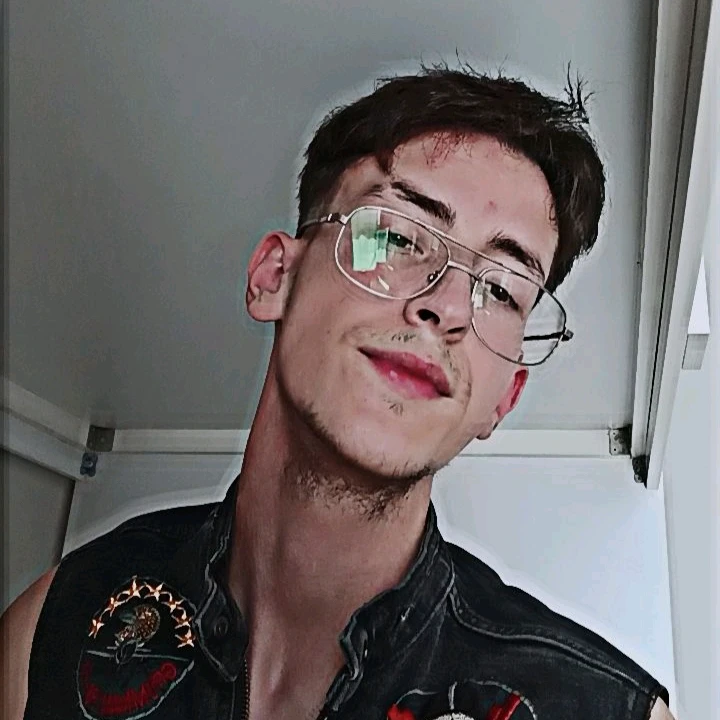 Огонь tarafından yüklenen görsel