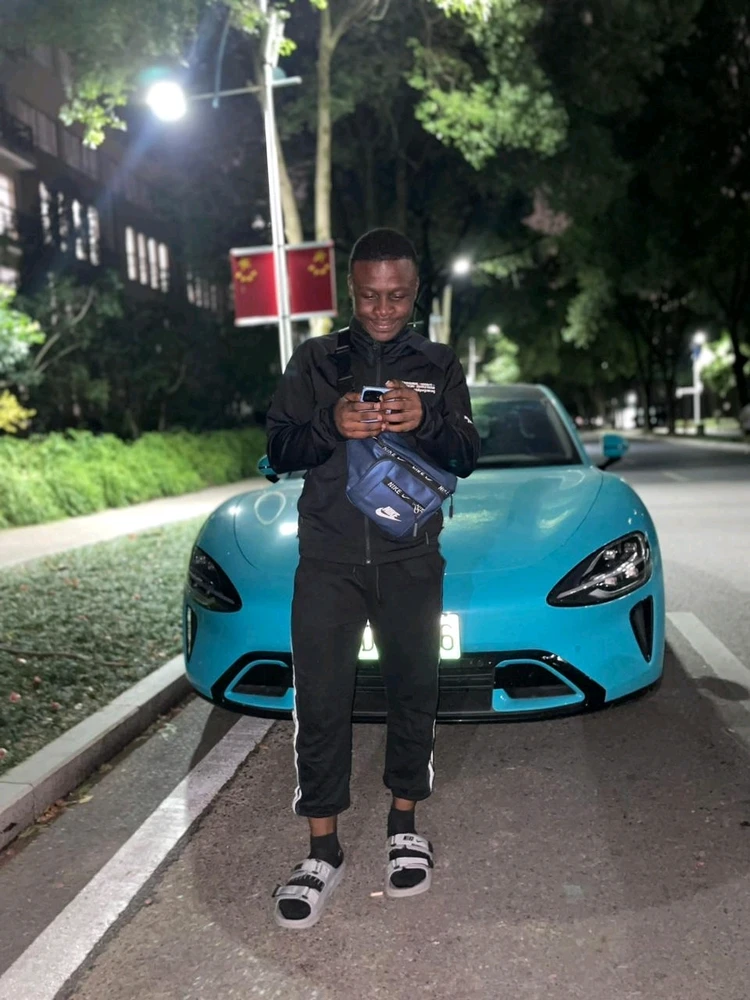 Duab xa los ntawm Curtis Paye
