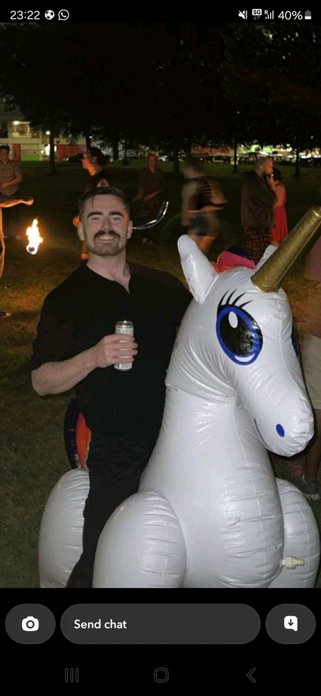 Jake tarapyndan ýüklenen surat