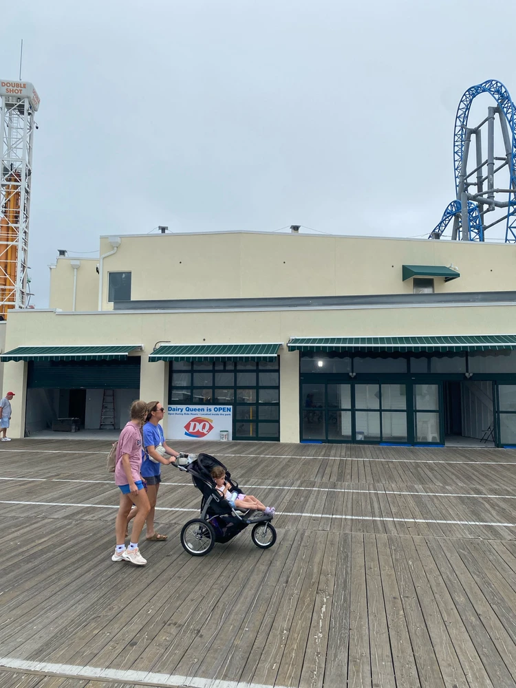 PCC’s new entrance under construction w/ Double Shot (S&S Drop Tower) at left and Gale Force (S&S LSM Triple Launch) at right