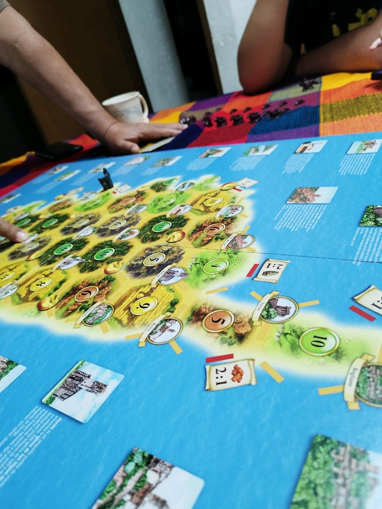 Catán expansión Córcega