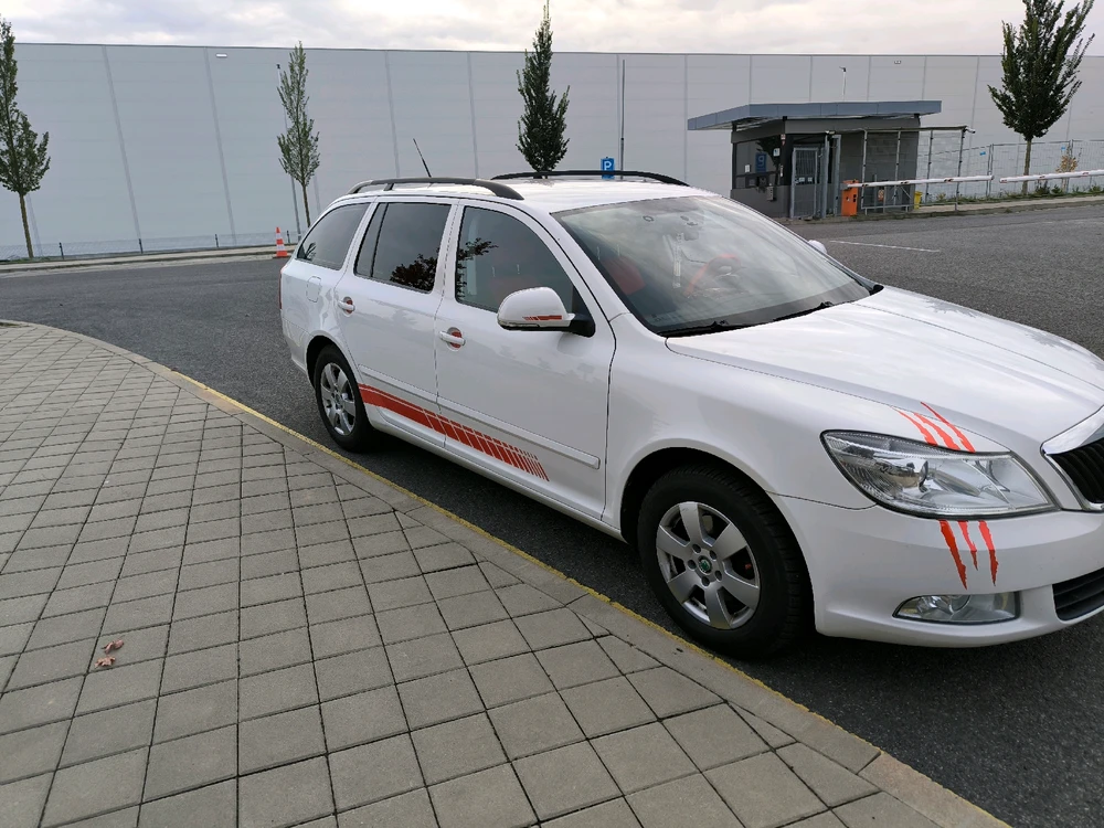 Obrázek nahrál Helenka - Wensdy