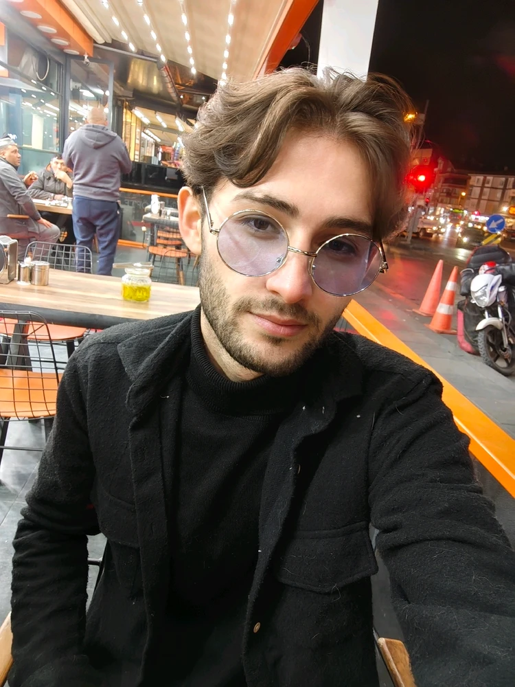 Zeki tarafından yüklenen görsel