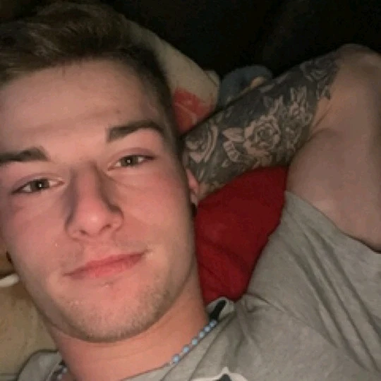 Een meid die wilt chatten?🤫