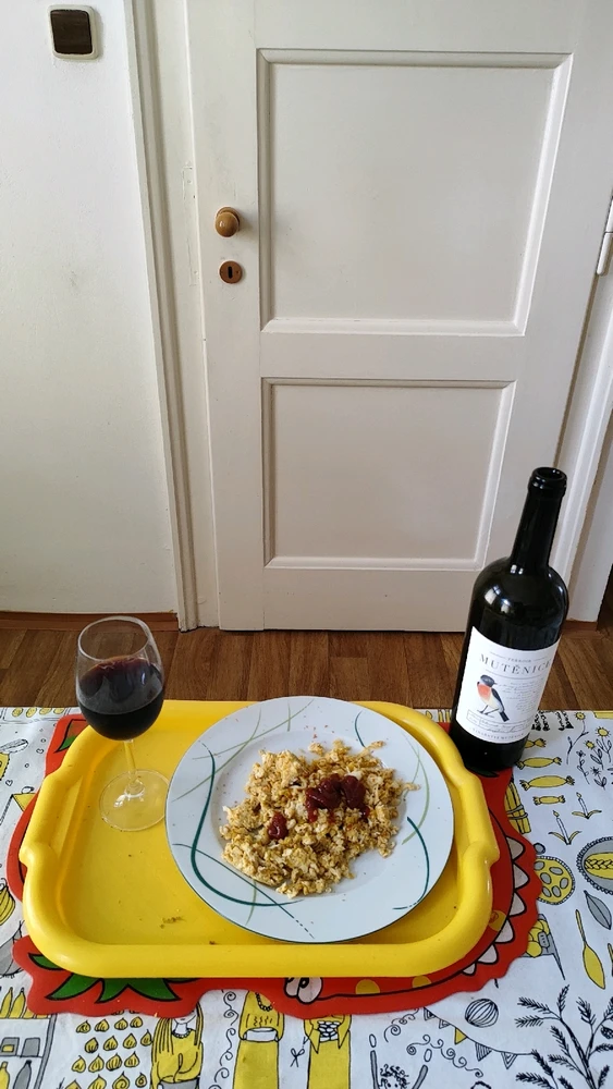 Obrázek nahrál noelcoward73