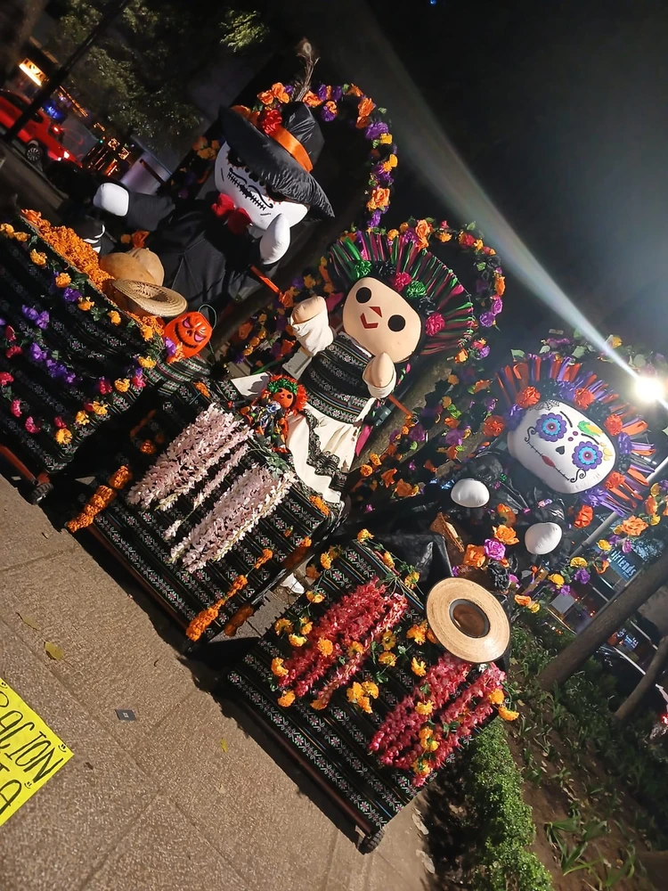 GIF uploaded by Aileen