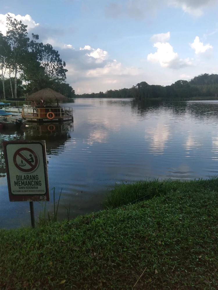 GIF dimuat naik oleh Rusydi