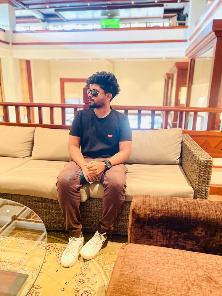 GIF uploaded by Saaji