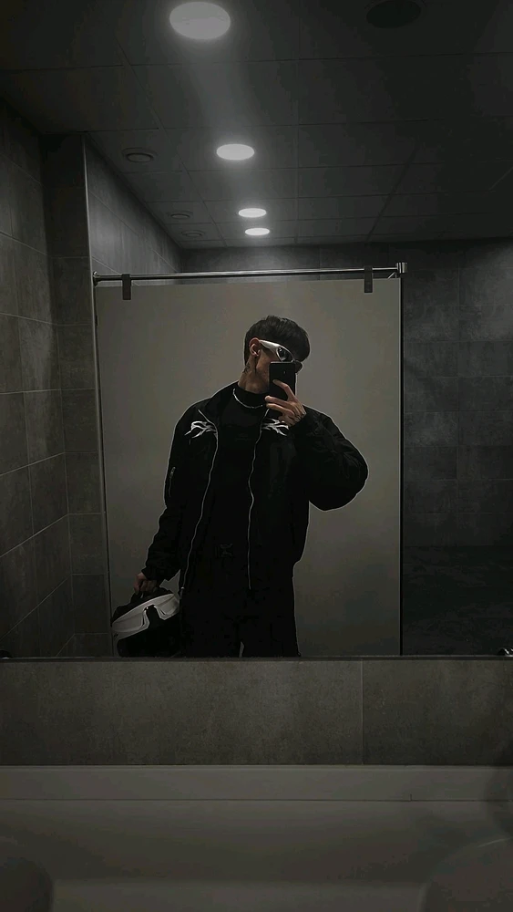 GIF na in-upload ni Nemanja Šušović