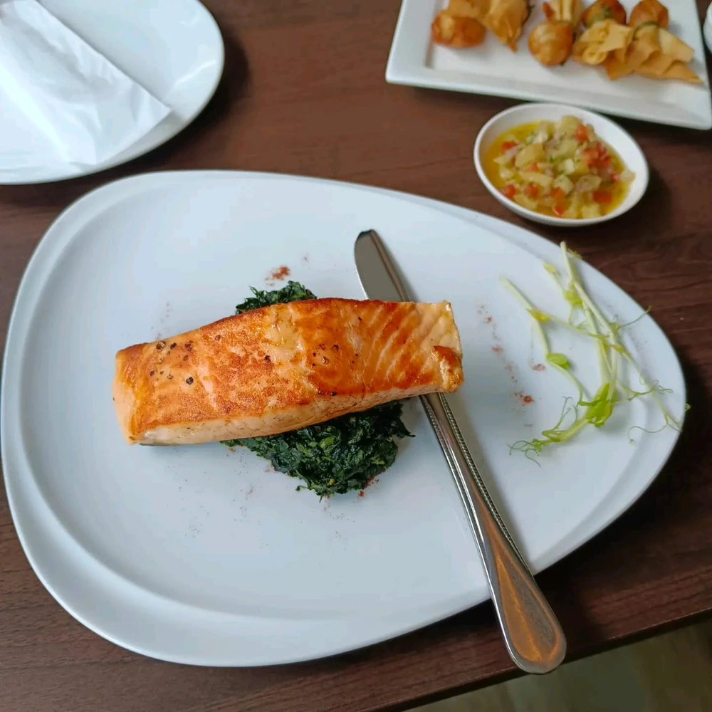 GIF อัปโหลดโดย G.