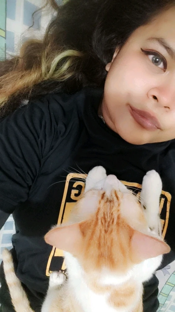 GIF uploaded by Nina