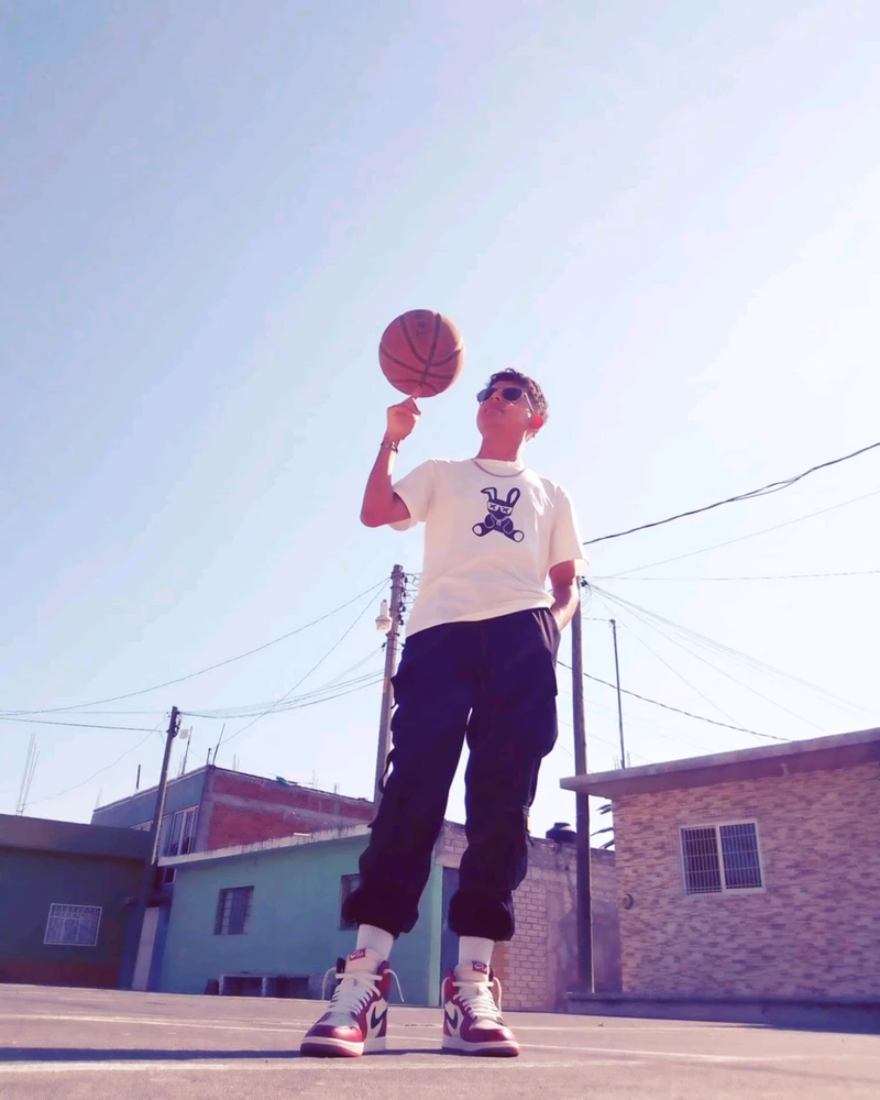 GIF uploaded by Miguel