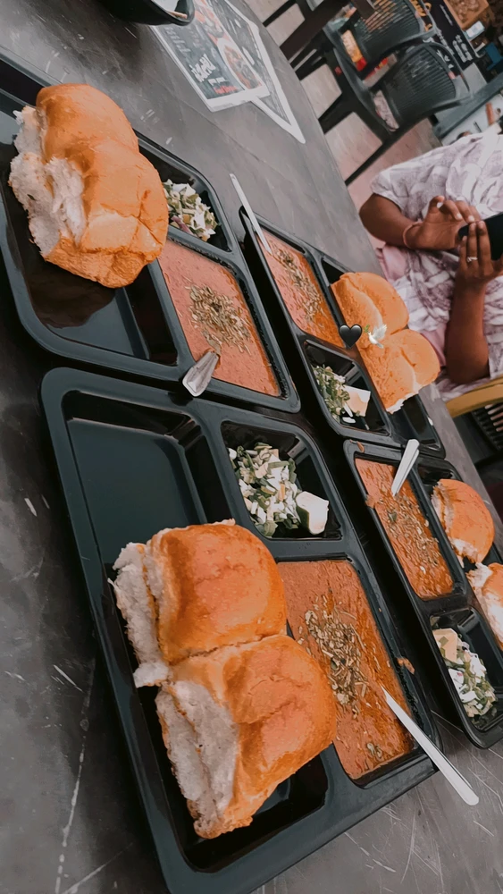 C ले अपलोड गरेको GIF