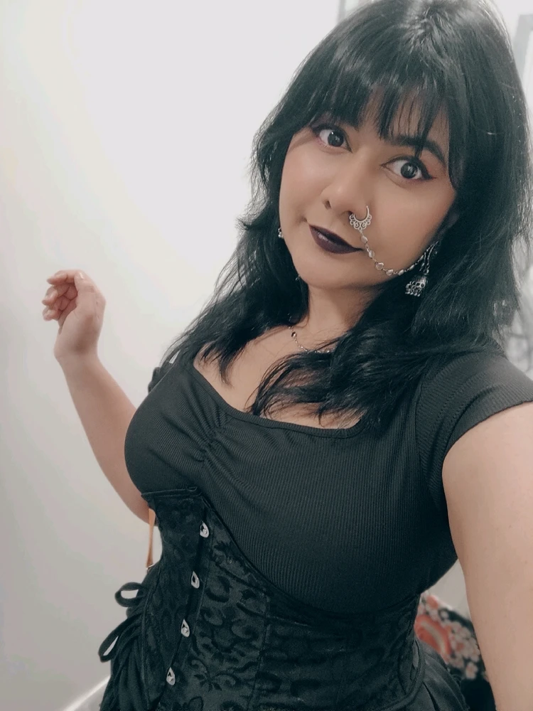 GIF gi-upload ni Manahil