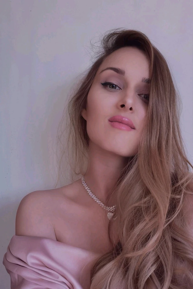 Фото загрузил ꧁༺✿ ​ꪑ𝓲𝘳ꪖ(=^ ◡ ^=)