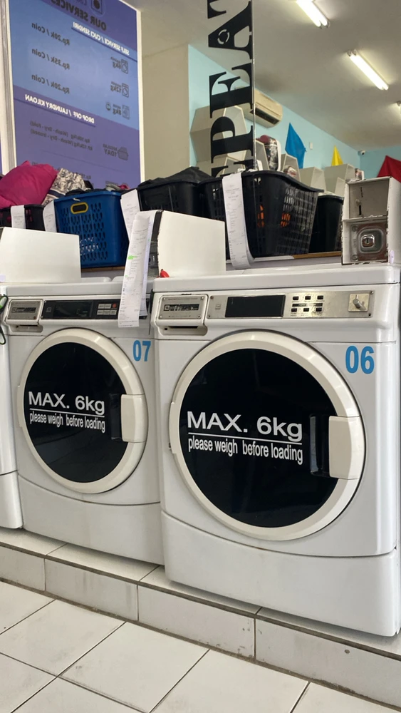 GIF diunggah oleh Haishh Sekyaaa