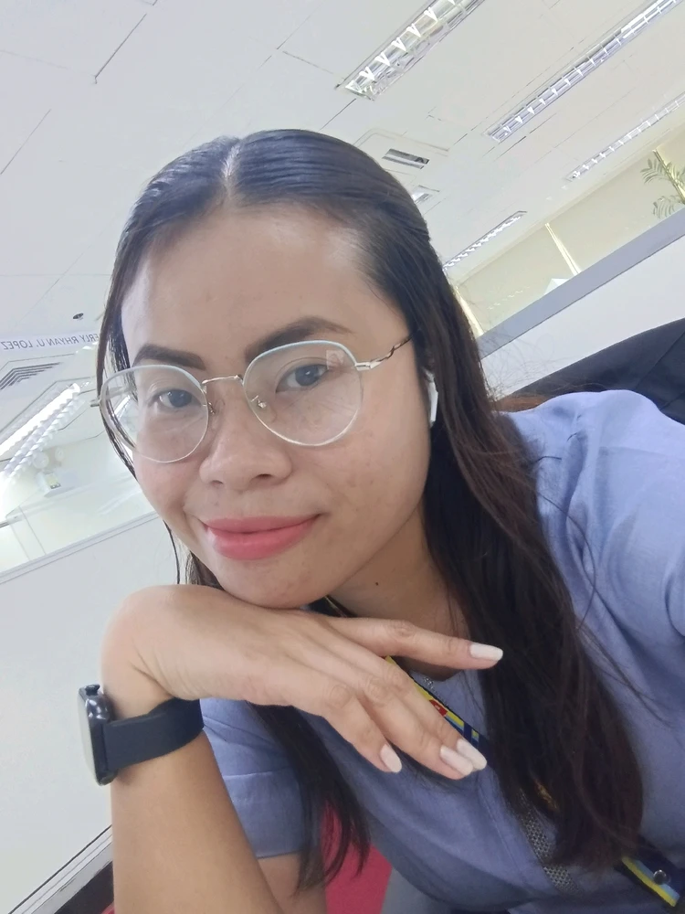 I-upload ni Shelyte ang larawan