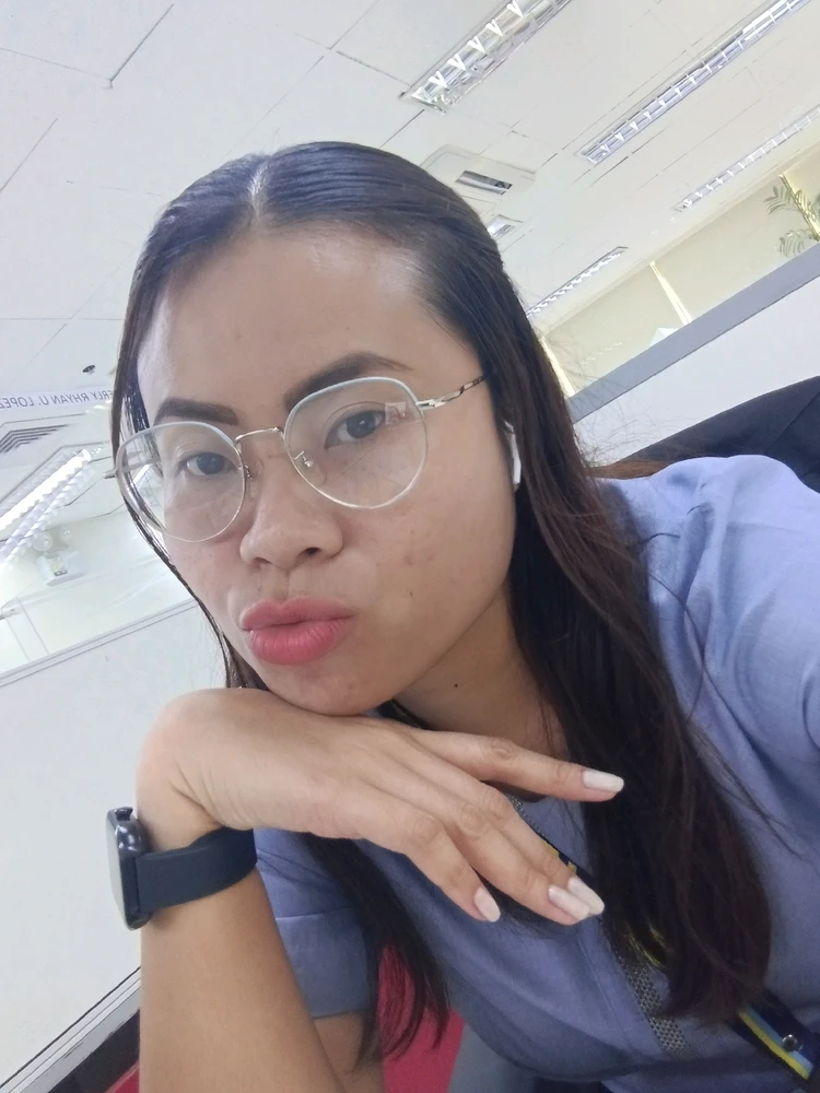I-upload ni Shelyte ang larawan