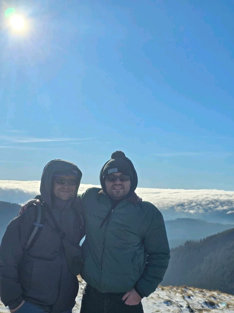 Гіфку завантажив Yaroslav