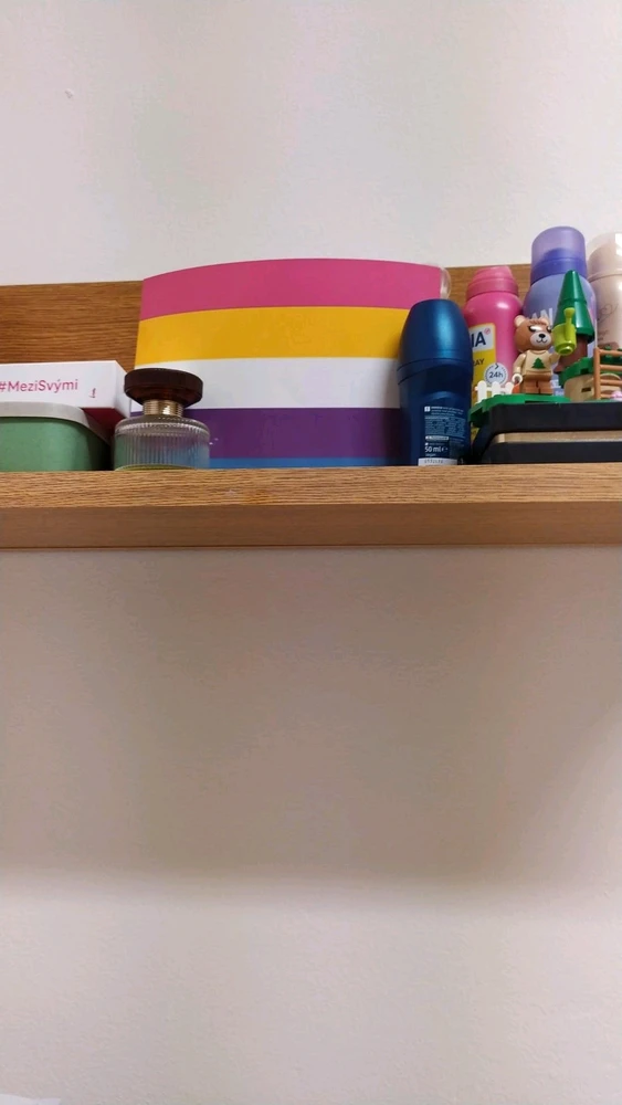 GIF nahrál Elliot/Eli