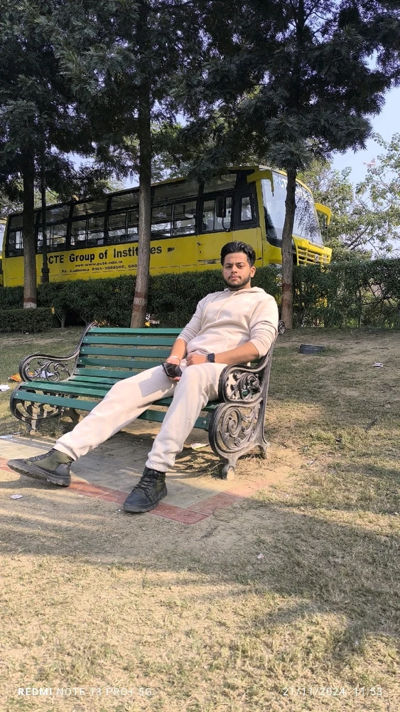 GIF gi-upload ni Vansh