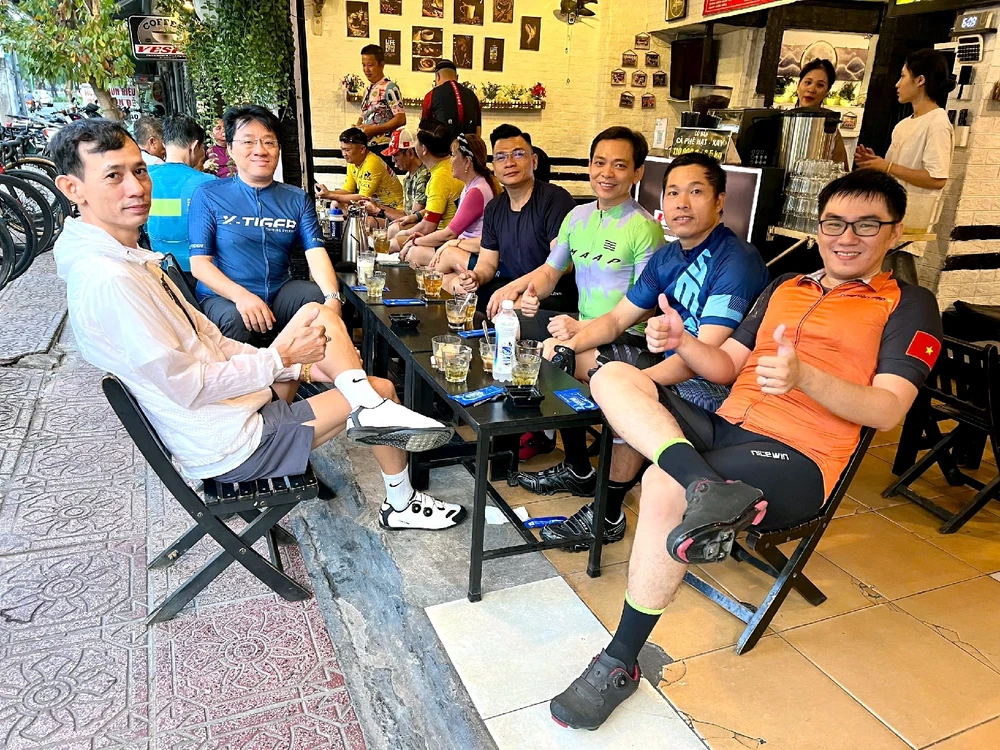 GIF được Binh tải lên