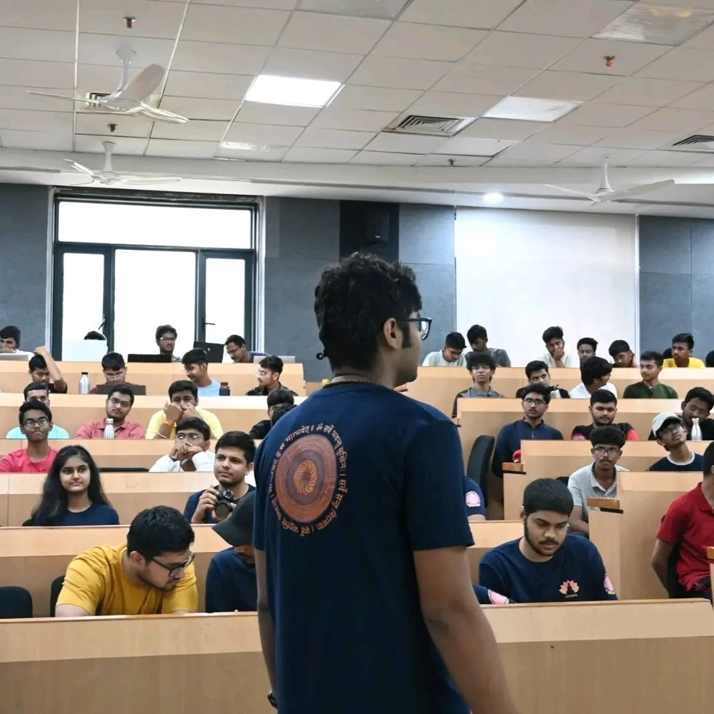 GIF na in-upload ni Himanshu Saraswat