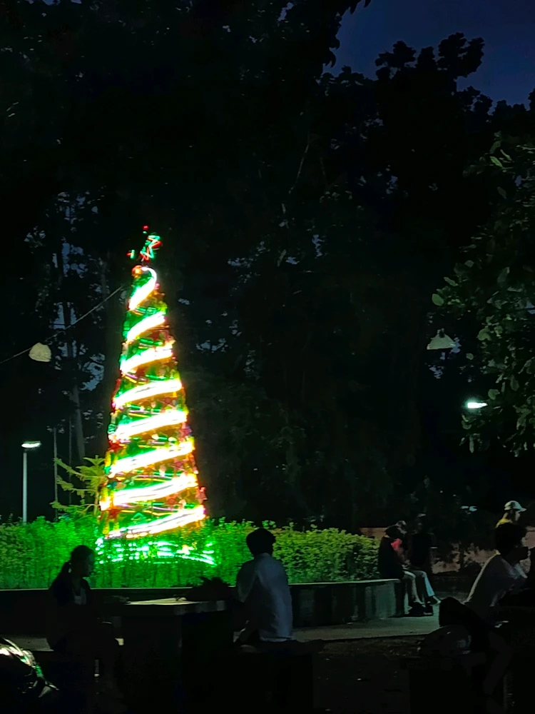 I want to survive this college so bad. Please lord help me win in this battle.