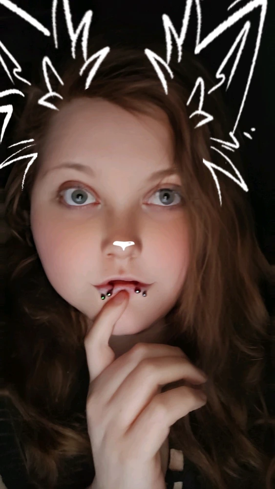 GIF uploaded by Elara Ellewood