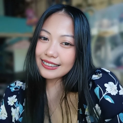 GIF e kentsoeng ke Ella ෆ