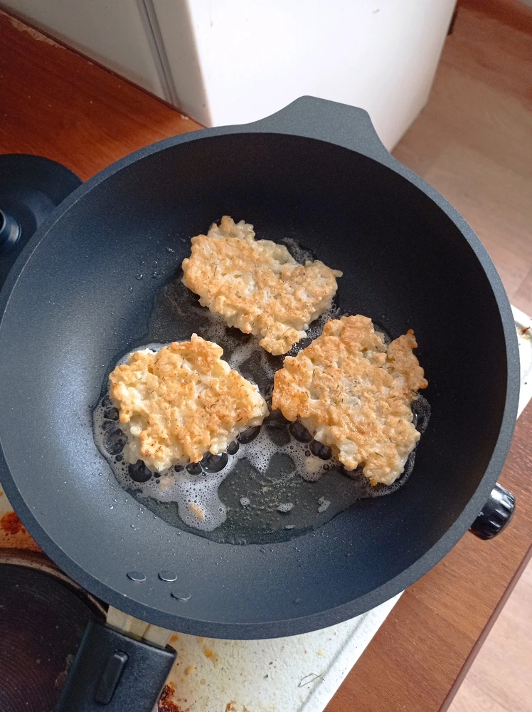 Максимилиан上传的GIF