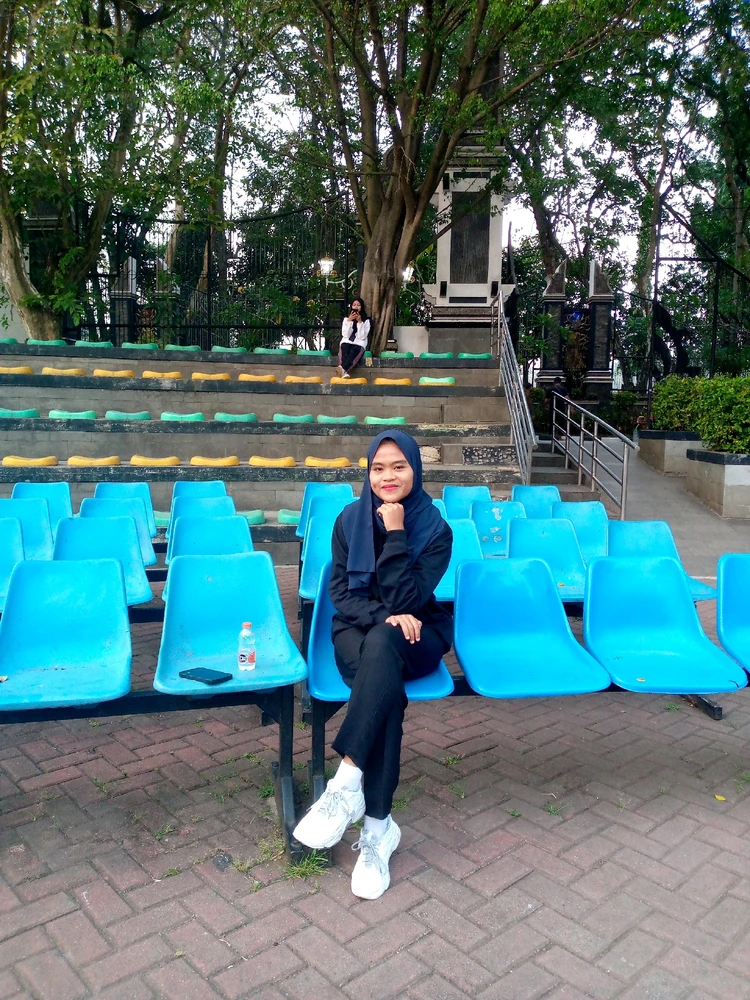 GIF diunggah oleh Fitri Suminar