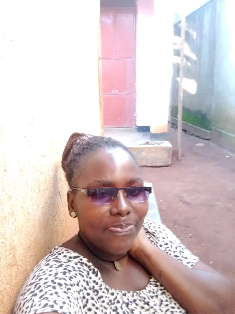 Duab xa los ntawm Namuwonge Sarah