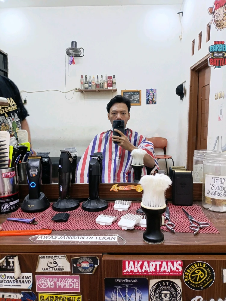 GIF diunggah oleh It's me Uki