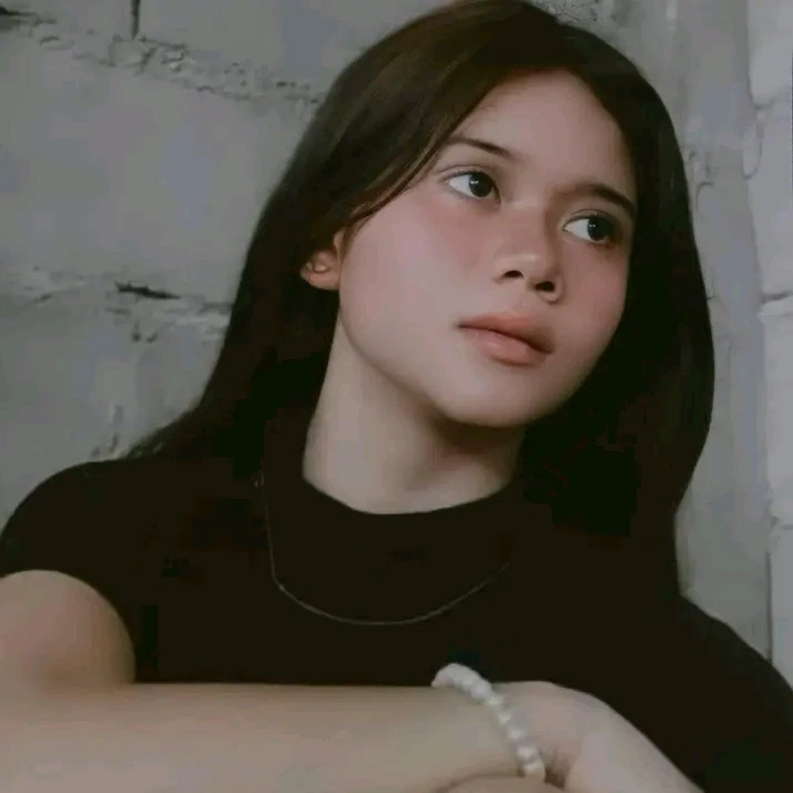 GIF uploaded by 𝐺𝑒𝑟𝑎𝑙𝑖𝑛𝑒