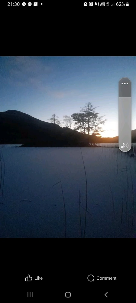 Frozen loch near bennevis 