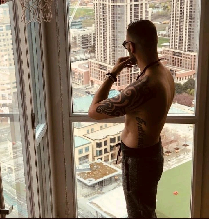 Derek上传的GIF