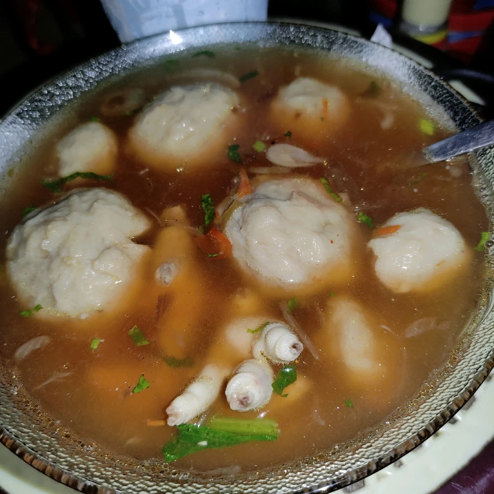 GIF diunggah oleh FaL