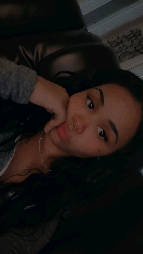 GIF gi-upload ni beba