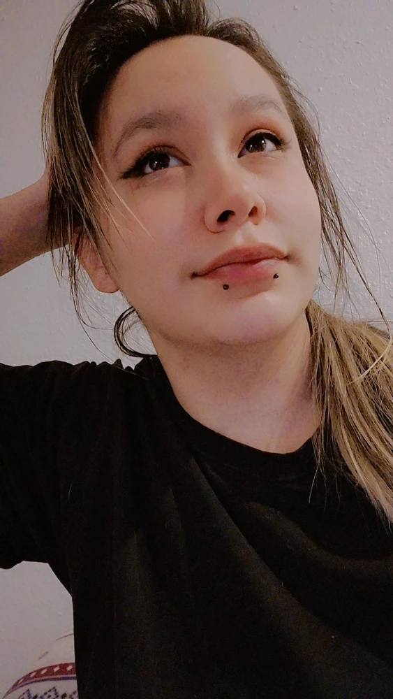 GIF uploaded by Anna