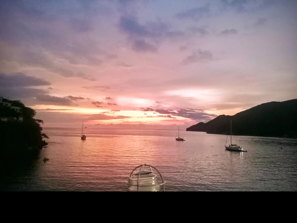 GIF na in-upload ni Lunanw