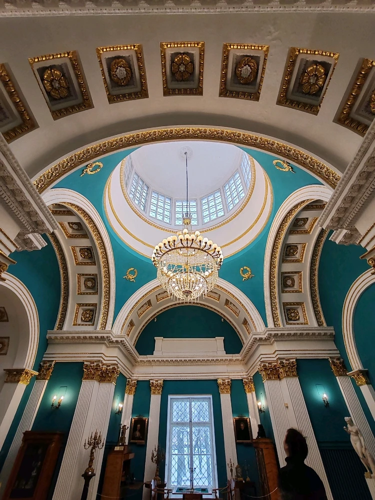 Фото загрузил Daria