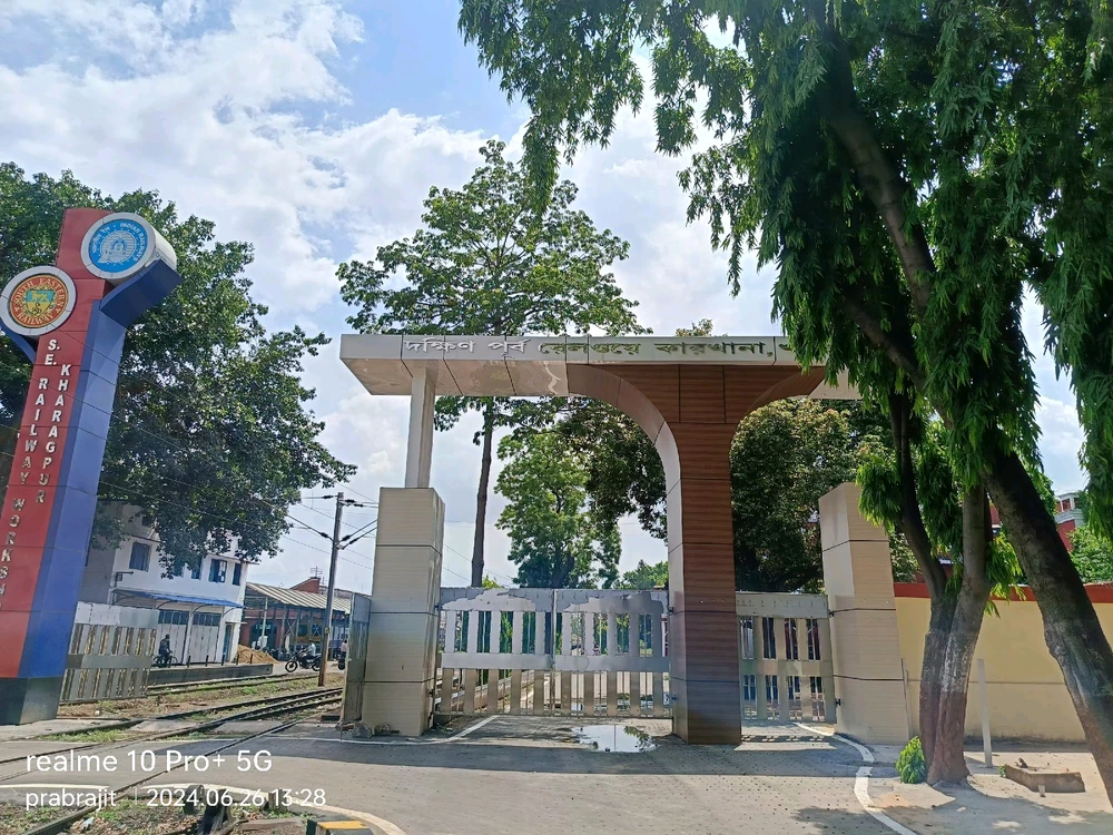 I-upload ni Prabrajit Dey ang larawan