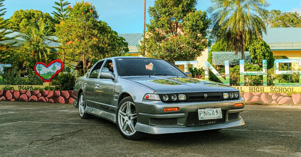 I-upload ni Nathaniel ang larawan