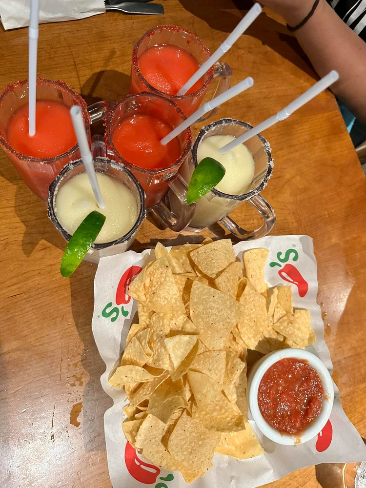 GIF uploaded by Jonalyn