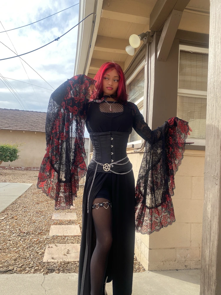 GIF uploaded by 🧛🏼‍♀️𝔖𝔢𝔱𝔥🧛🏼‍♀️