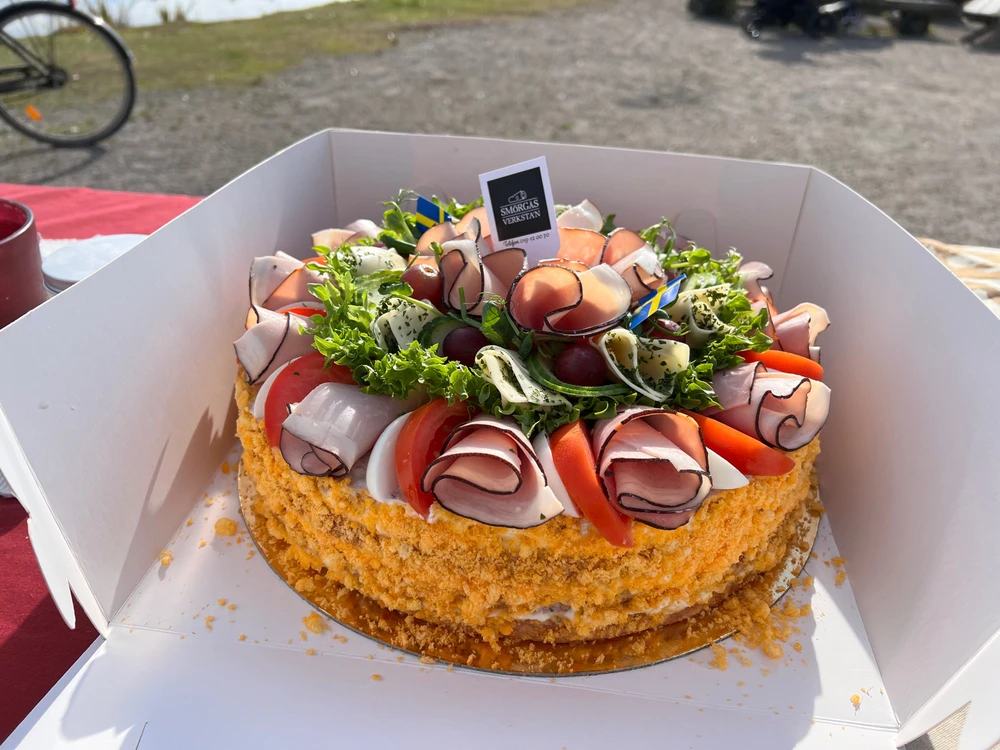 Gambar diunggah dening aileen