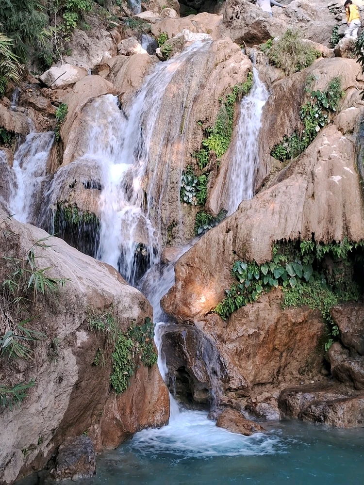 GIF na in-upload ni Sanjeev Sharma