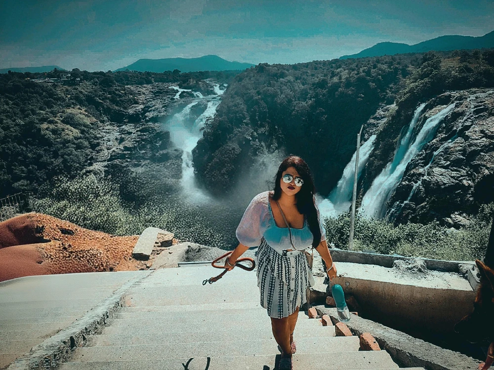 GIF gi-upload ni Amy