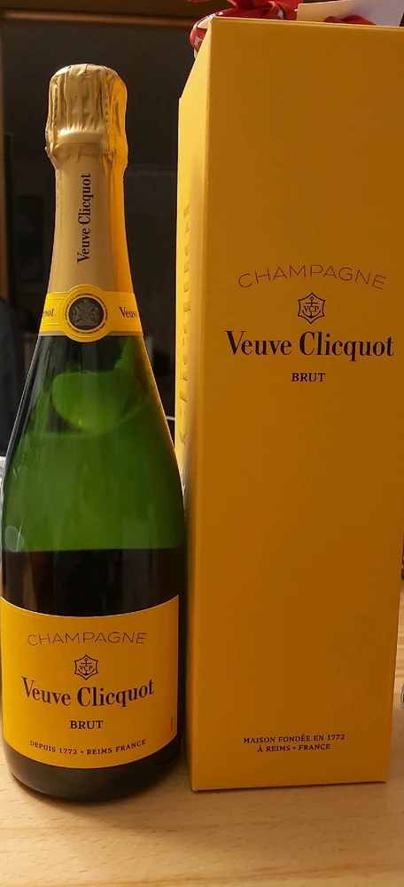 Jemand Interesse? 🍾💰